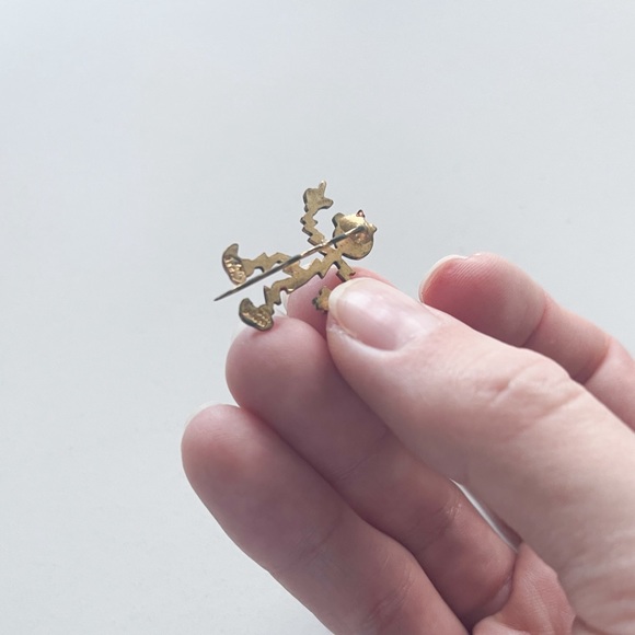 VINTAGE REDDY KILOWATT ELECTRIC COMPANY CARTOON CHARACTER LAPEL STICK PIN 1 IN - Picture 3 of 3